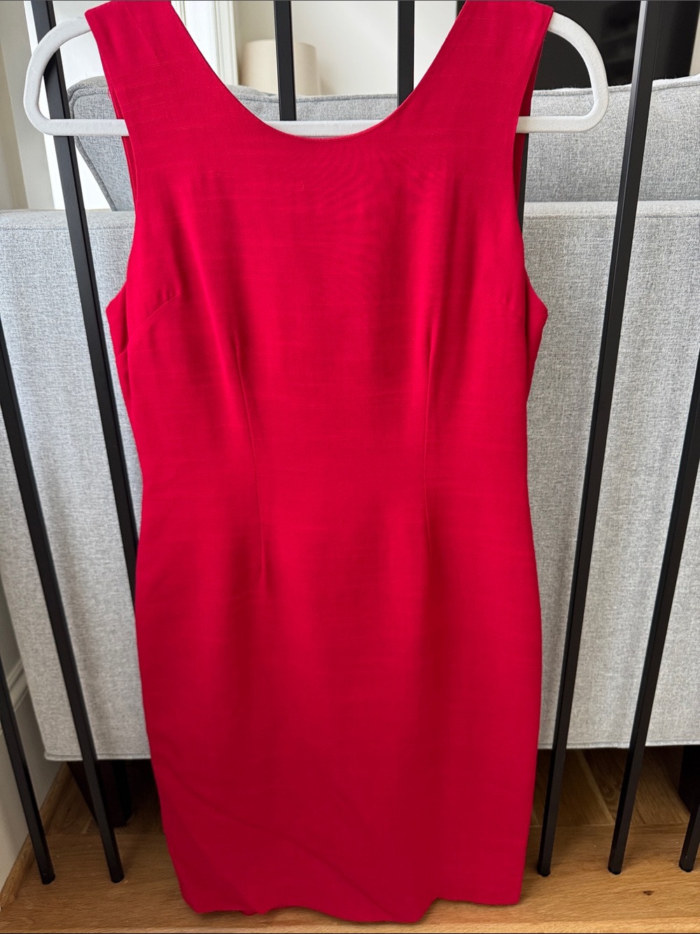Petite Sophisticate Red Sleeveless Midi Sheath Dress
